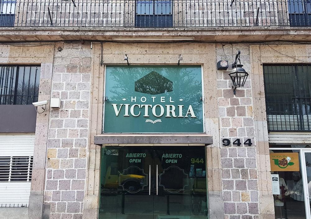 Capital O Hotel Victoria מורליה מראה חיצוני תמונה