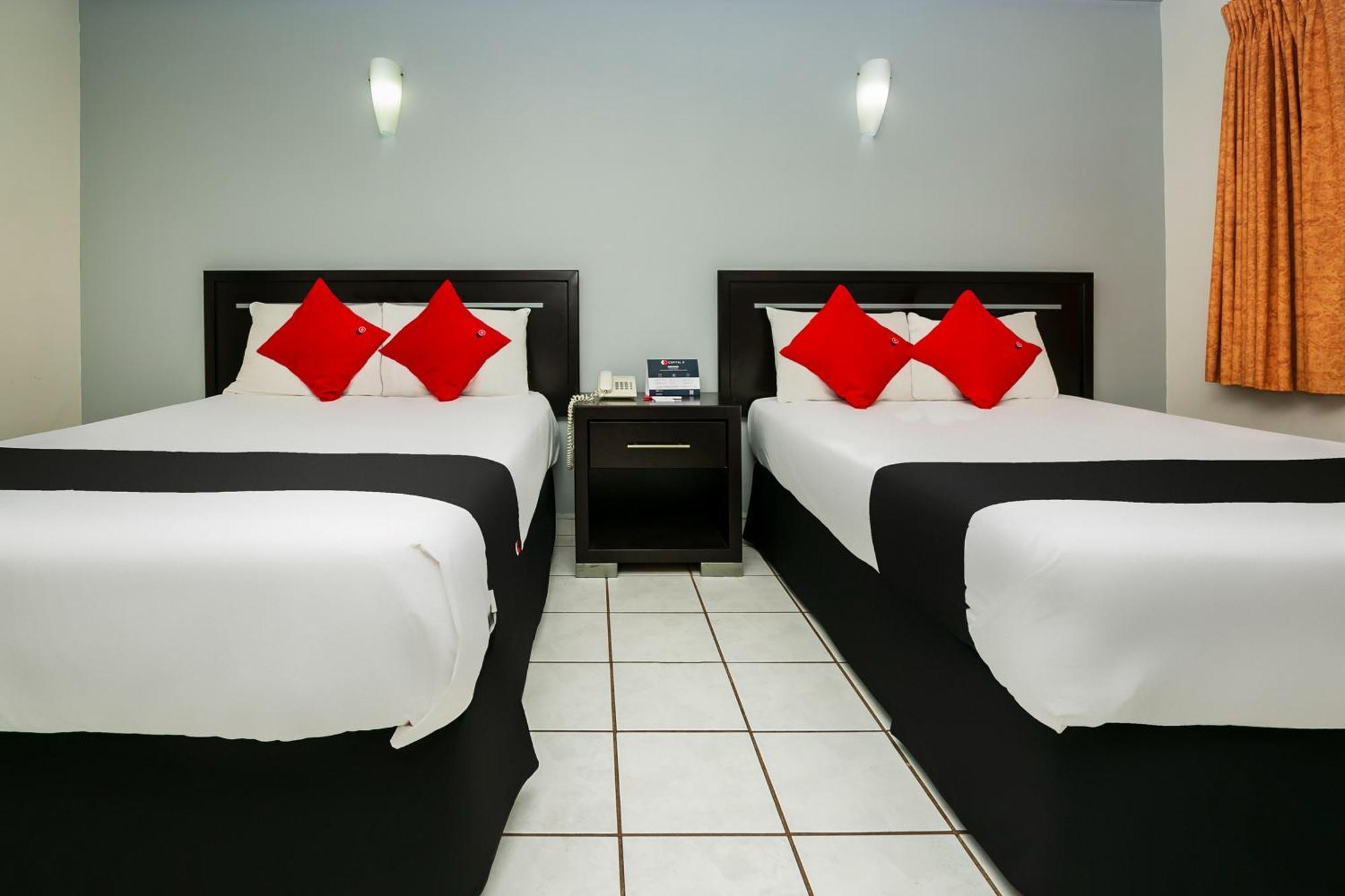 Capital O Hotel Victoria מורליה מראה חיצוני תמונה